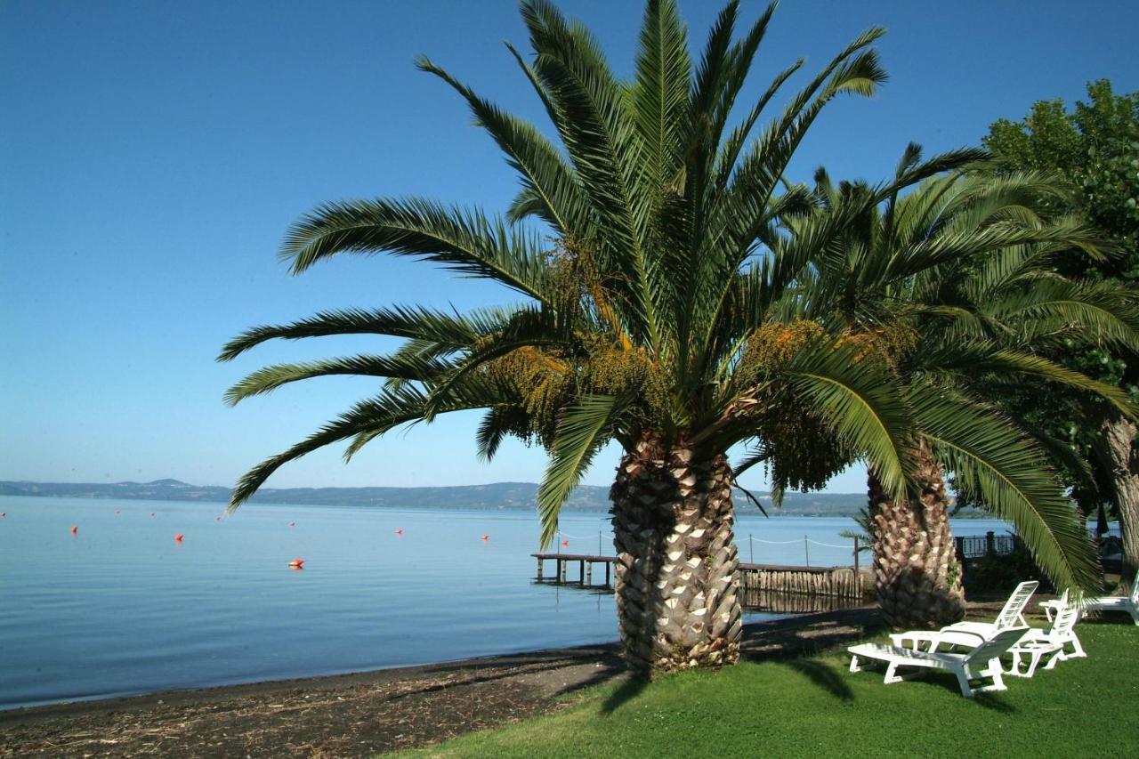 Hotel Eden Sul Lago Больсена Экстерьер фото