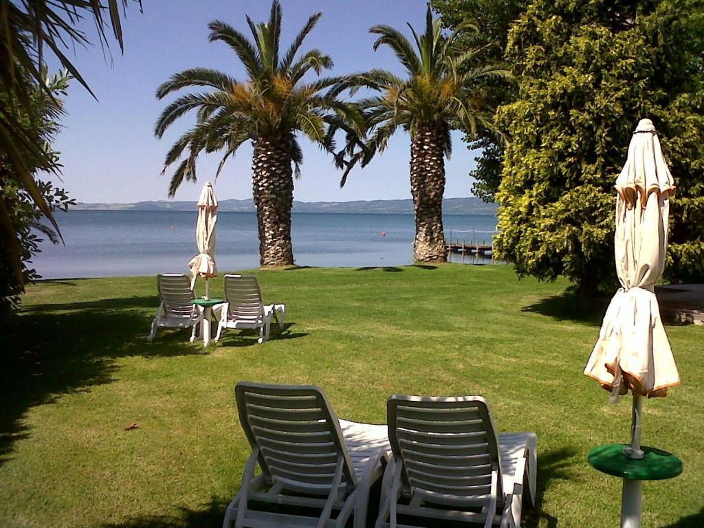 Hotel Eden Sul Lago Больсена Экстерьер фото